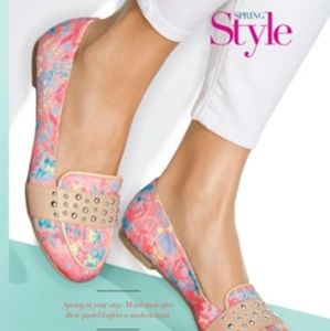 Avon cushion walk shoes